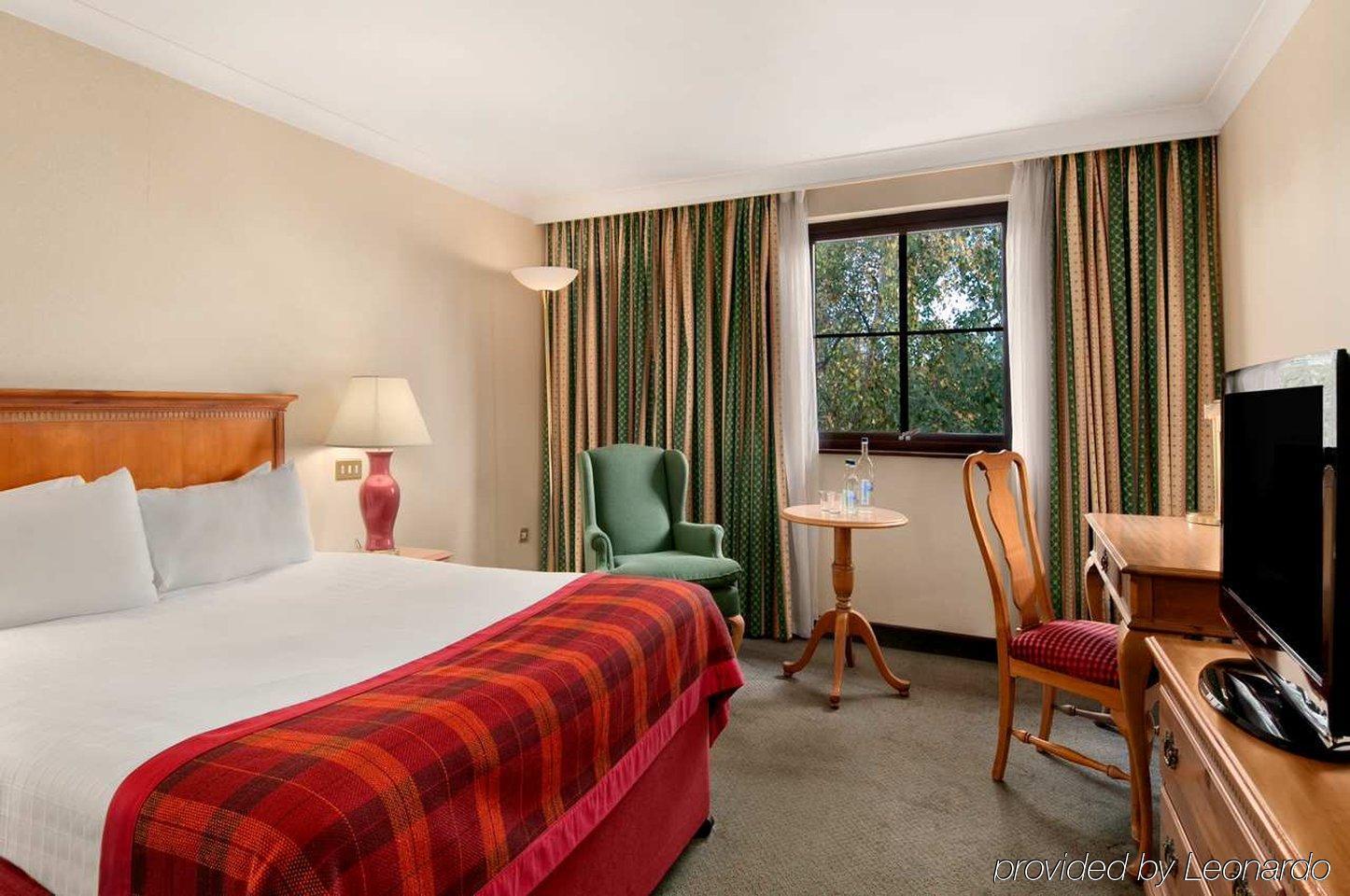 Отель Hilton Newbury Centre Номер фото