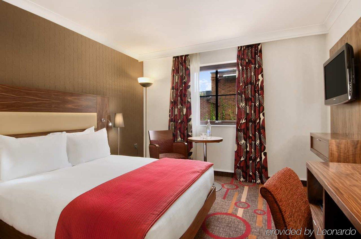 Отель Hilton Newbury Centre Номер фото
